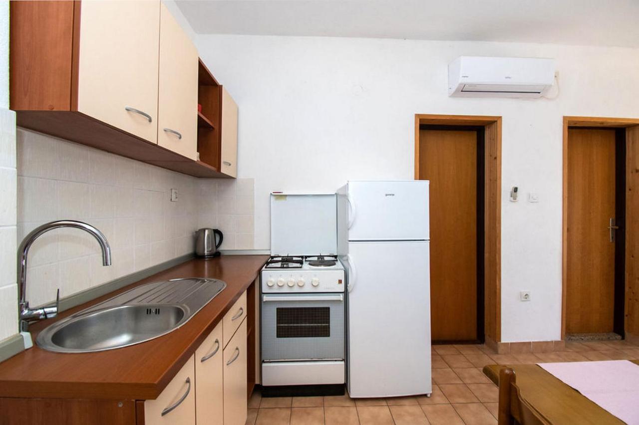 Apartments Crljenko Povljana Εξωτερικό φωτογραφία