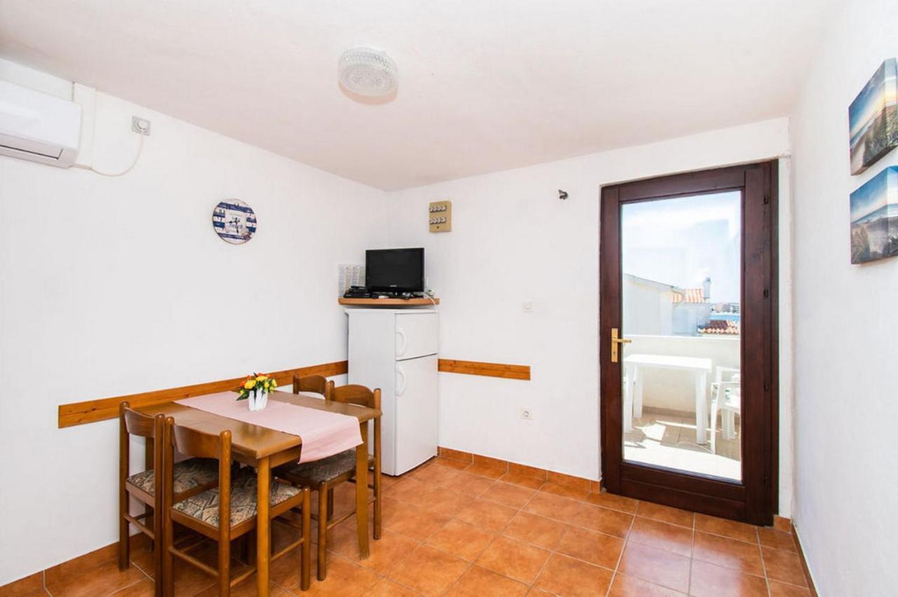 Apartments Crljenko Povljana Εξωτερικό φωτογραφία