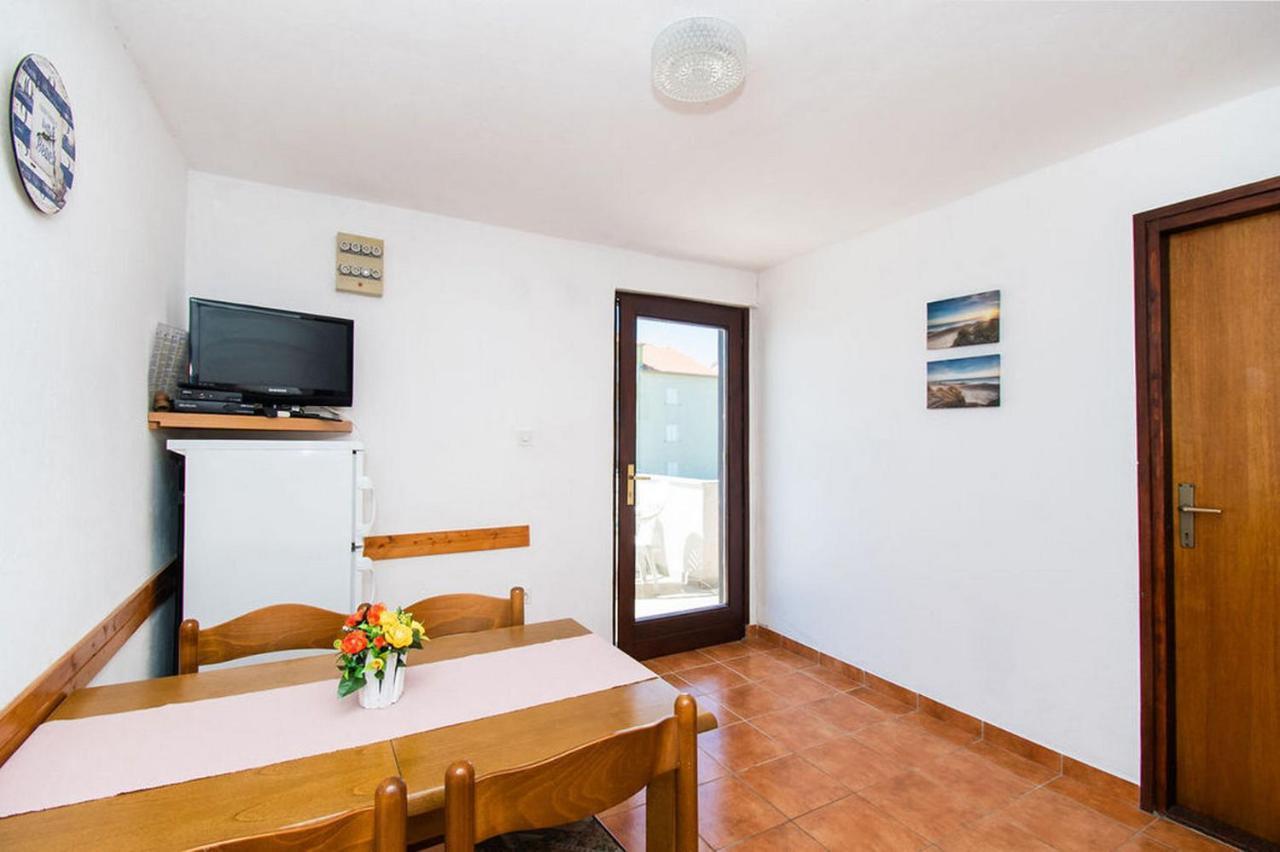Apartments Crljenko Povljana Εξωτερικό φωτογραφία