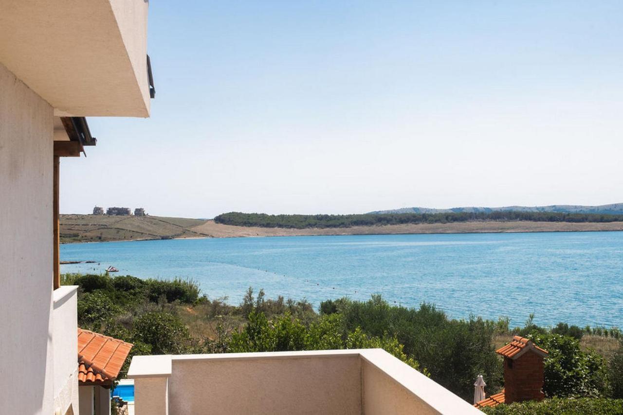 Apartments Crljenko Povljana Εξωτερικό φωτογραφία