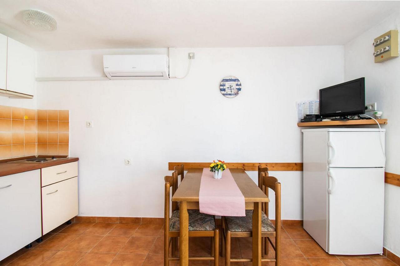 Apartments Crljenko Povljana Εξωτερικό φωτογραφία