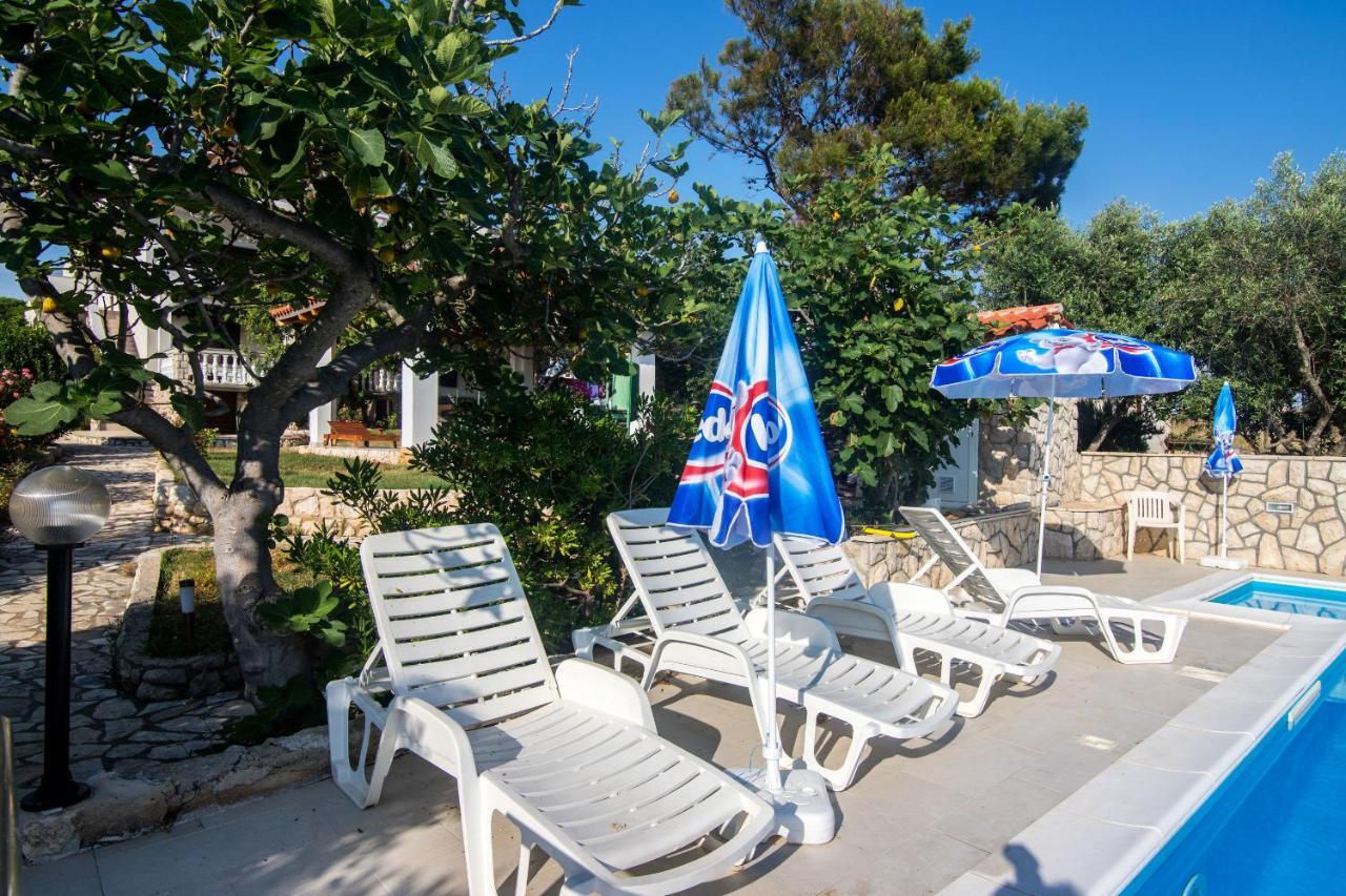 Apartments Crljenko Povljana Εξωτερικό φωτογραφία