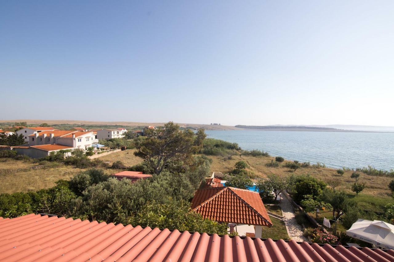 Apartments Crljenko Povljana Εξωτερικό φωτογραφία